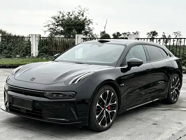 ZEEKR Zeekr 001 2025