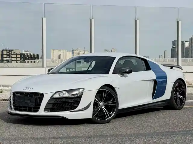 Audi Audi R8 2014