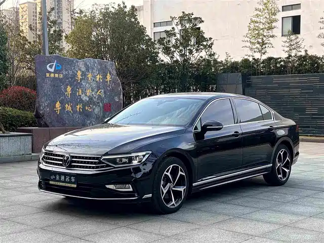 Volkswagen Magotan 2023