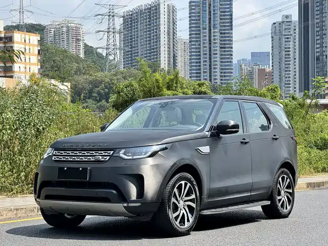 Land Rover Discovery 2018