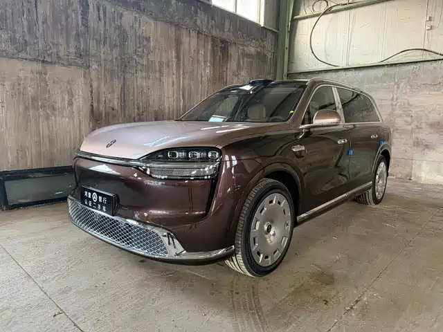 AITO Wenjie AITO M9