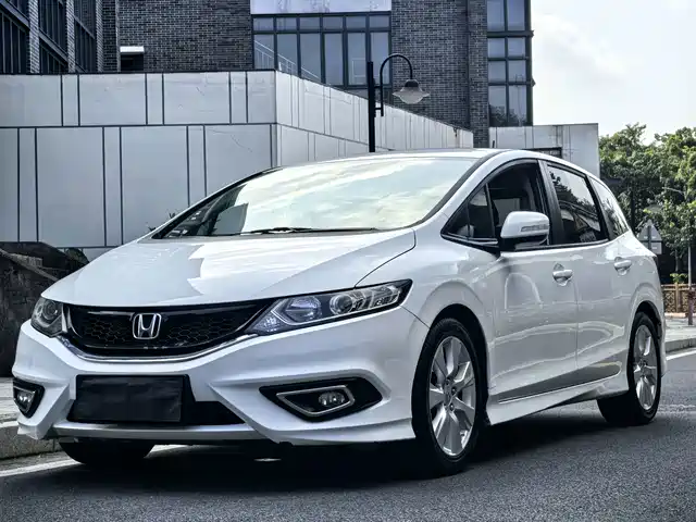 Honda Jade