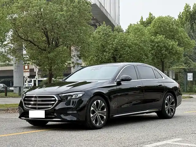 Mercedes-Benz Mercedes-Benz E-Class 2025