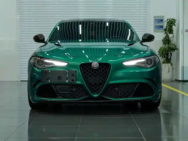 Alfa Romeo Giulia 2023