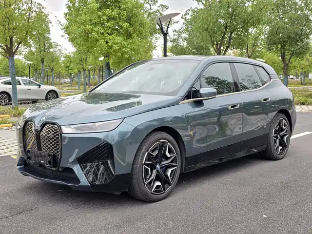 BMW BMW iX