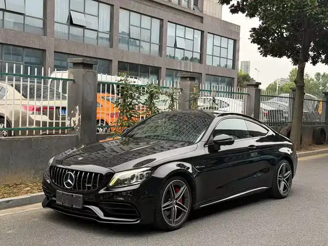 Mercedes-Benz Mercedes-Benz C-Class AMG 2020