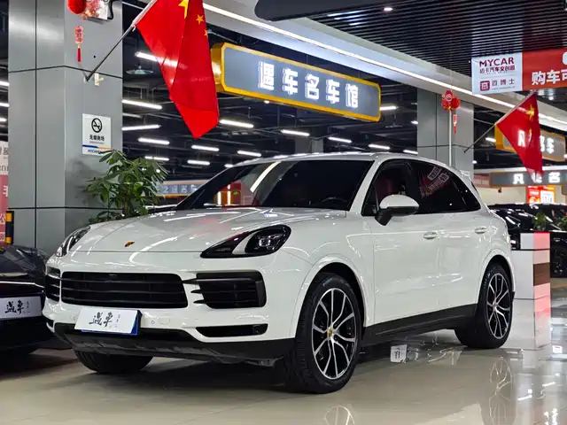 Porsche Cayenne 2022