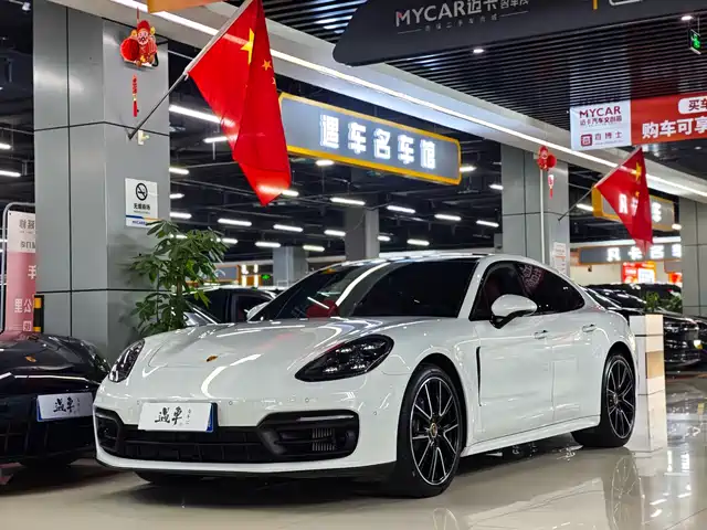 Porsche Panamera 2024