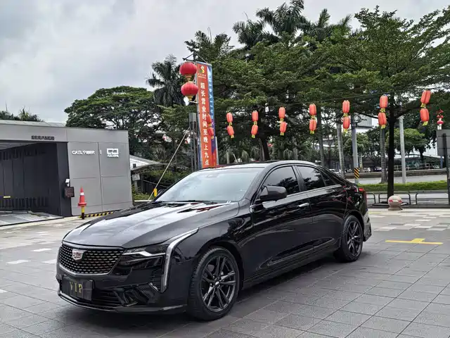 Cadillac Cadillac CT4 2021