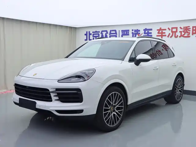 Porsche Cayenne 2021