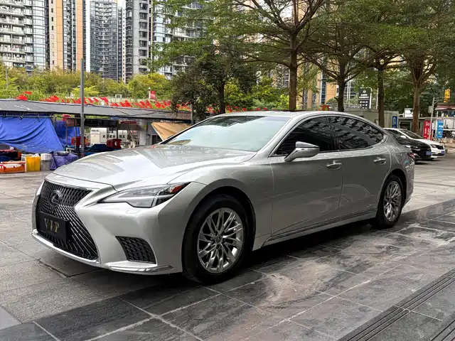 Lexus Lexus LS 2021