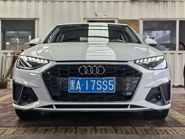 Audi Audi A4L 2023