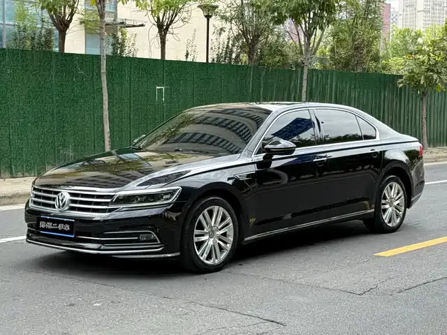 Volkswagen Volkswagen Phideon 2017