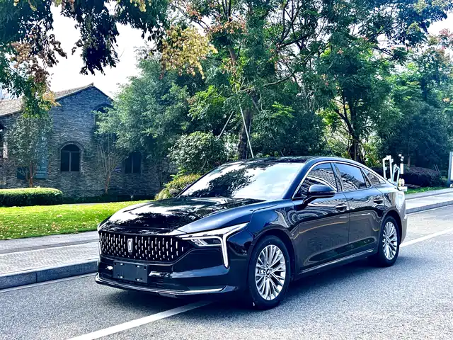 Besturn Besturn B70 2025