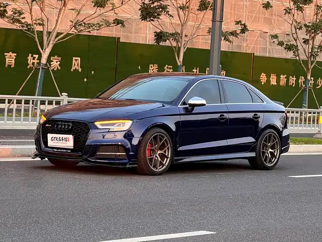 Audi Audi S3 2019