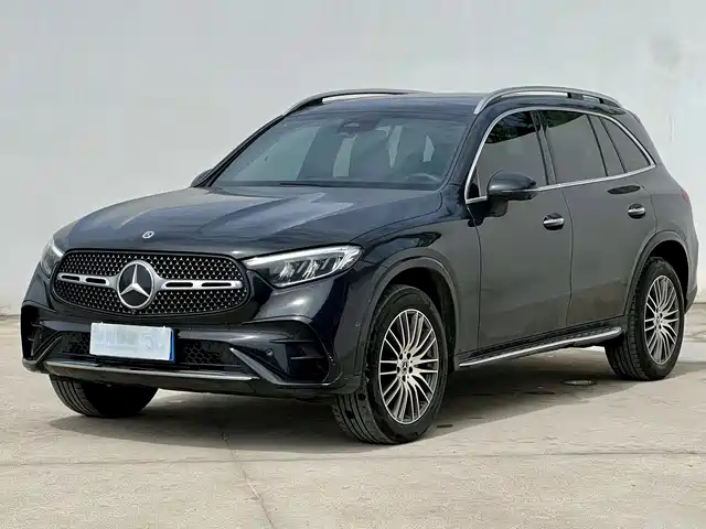 Mercedes-Benz Mercedes-Benz GLC 2023