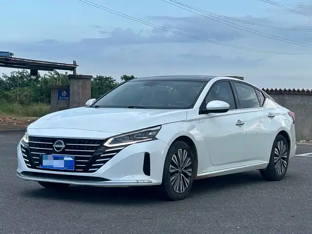 Nissan Teana