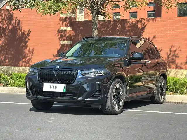 BMW BMW iX3 2024