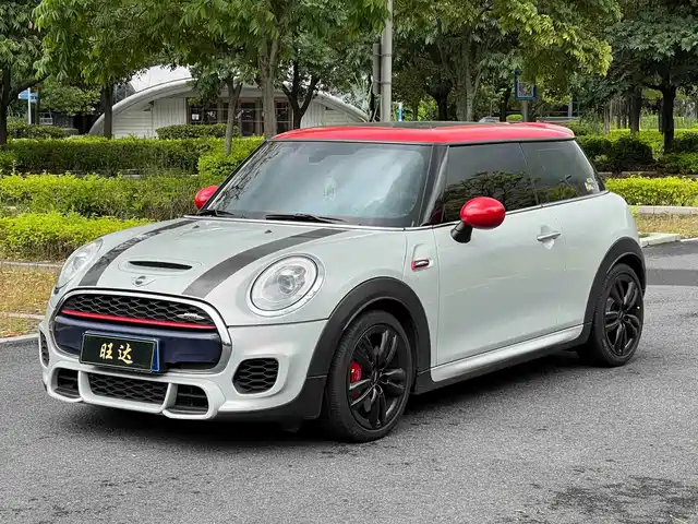 MINI MINI JCW
