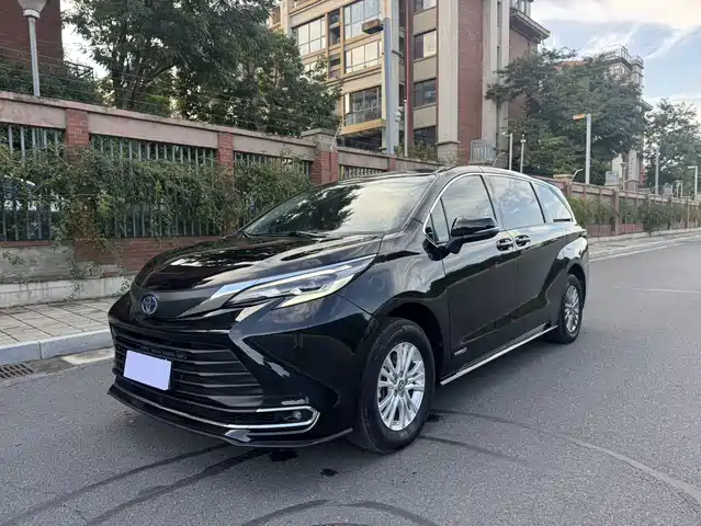 Toyota Toyota Sienna 2024