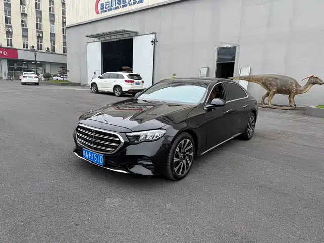 Mercedes-Benz Mercedes-Benz E-Class 2025