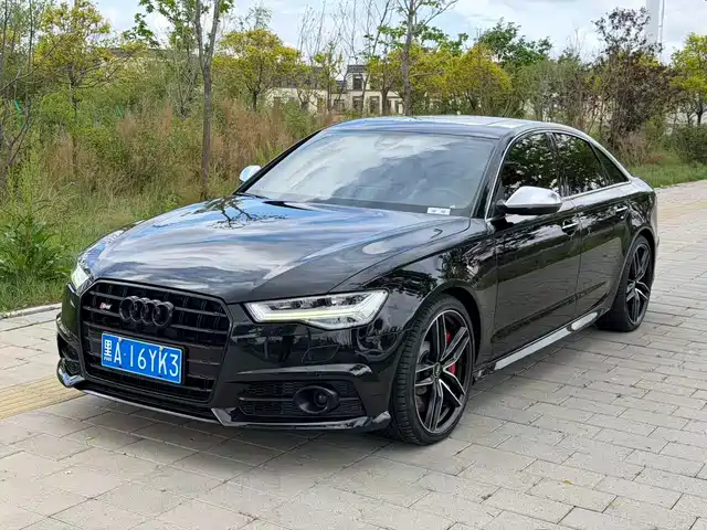 Audi Audi S6 2017