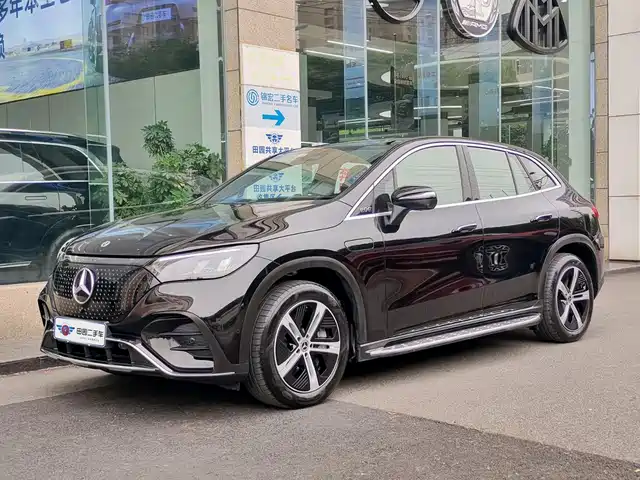 Mercedes-Benz Mercedes-Benz EQE SUV
