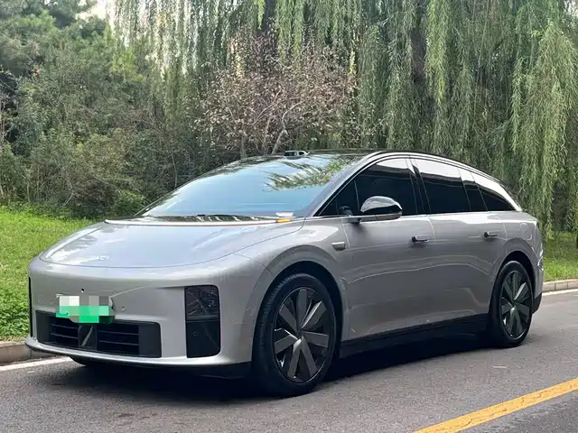 Li Auto Li Auto i6 2026