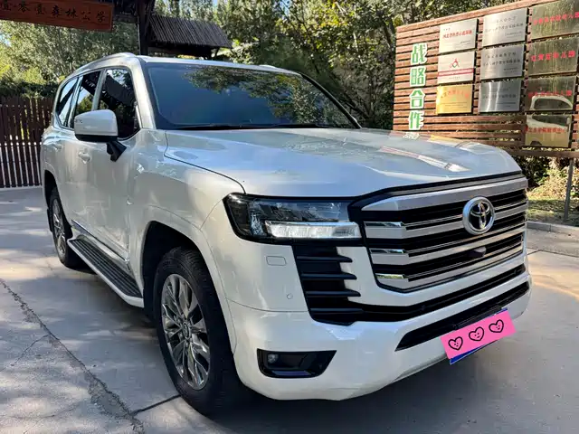 Toyota Land Cruiser (Import) 2024