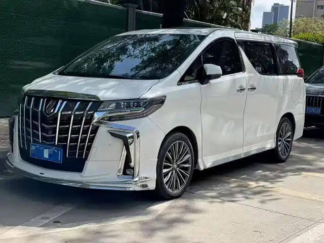 Toyota Alphard 2014