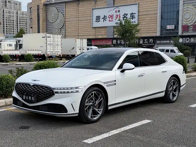 Genesis Genesis G90