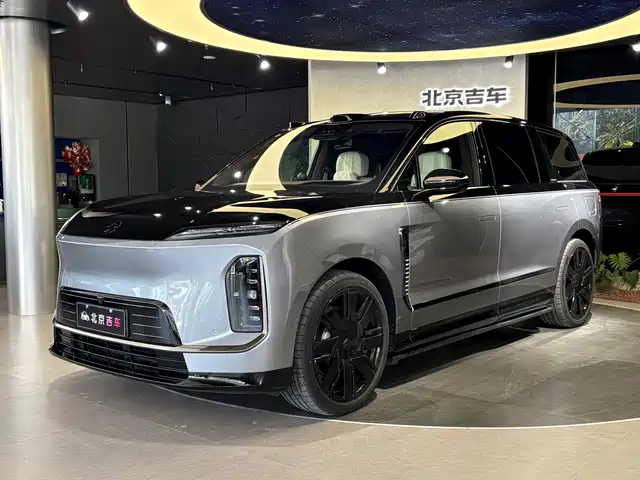 NIO NIO ES9 —