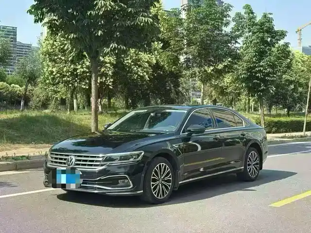 Volkswagen Volkswagen Phideon 2021