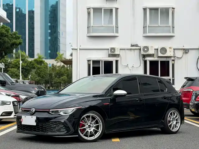 Volkswagen Golf GTI 2022
