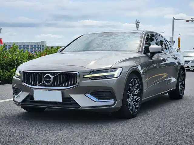 Volvo Volvo S60 2022