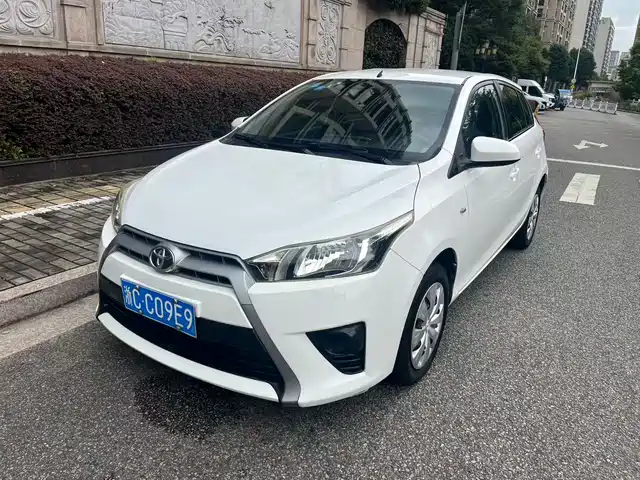 Toyota YARiS L Zhi Xuan