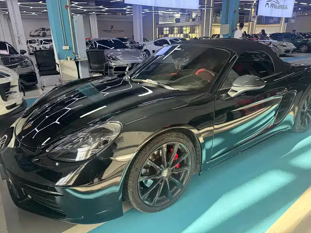 Porsche Porsche 718