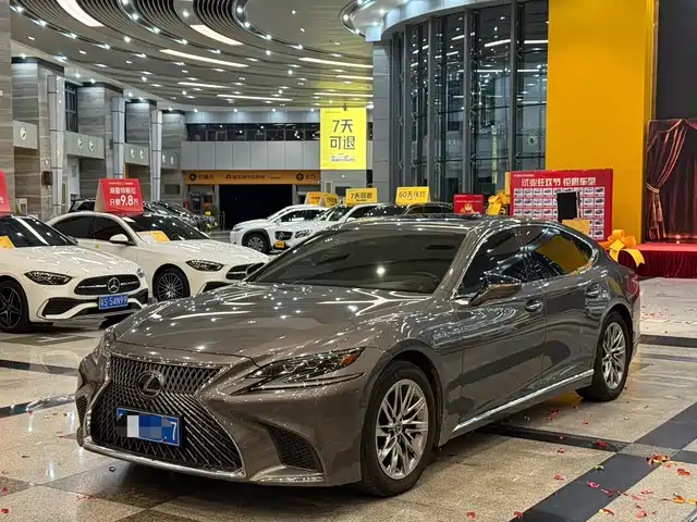 Lexus Lexus LS 2019