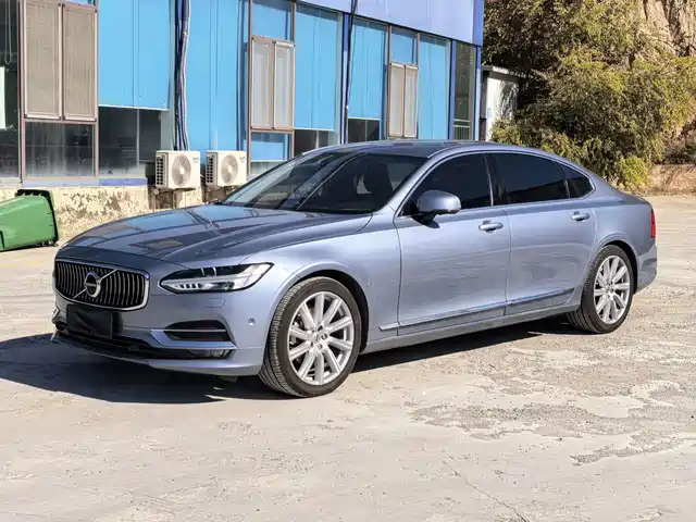 Volvo Volvo S90 2018