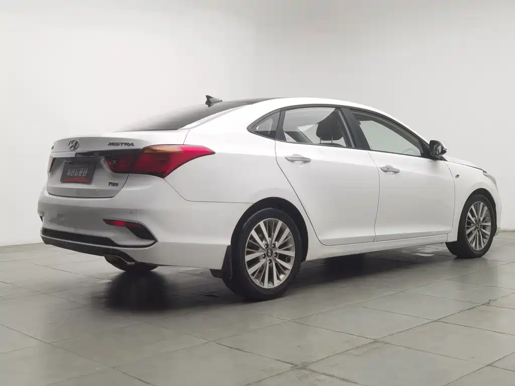 Hyundai Mistra