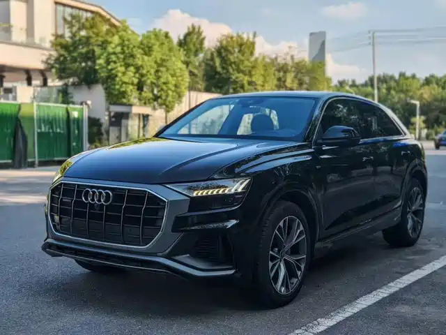 Audi Audi Q8 2021