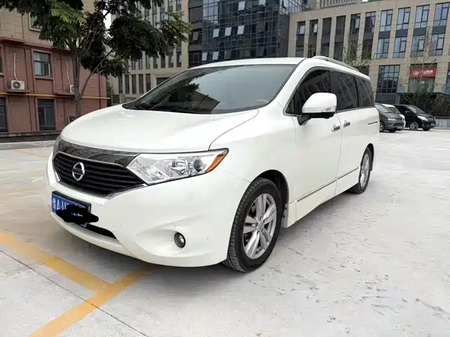 Nissan Quest 2015