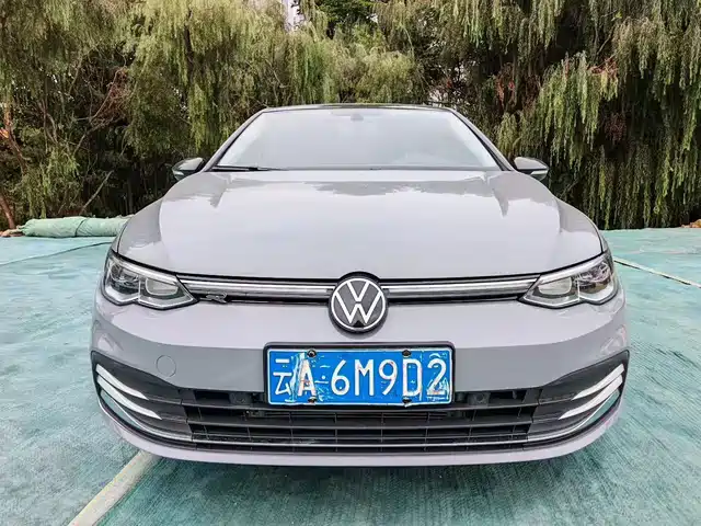 Volkswagen Golf 2023