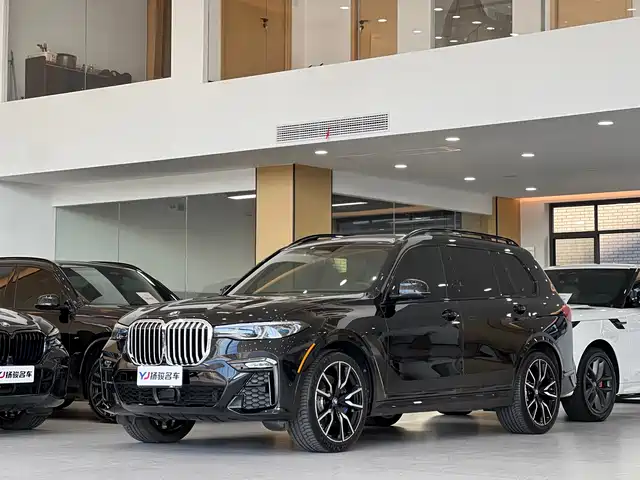 BMW BMW X7 2022