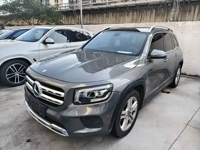 Mercedes-Benz Mercedes-Benz GLB 2021