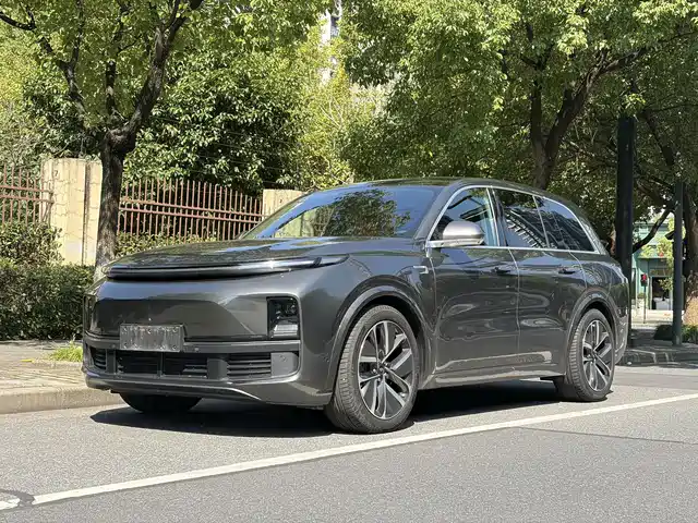 Li Auto Li L8 2023