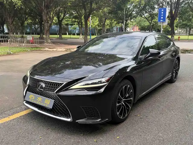 Lexus Lexus LS 2021