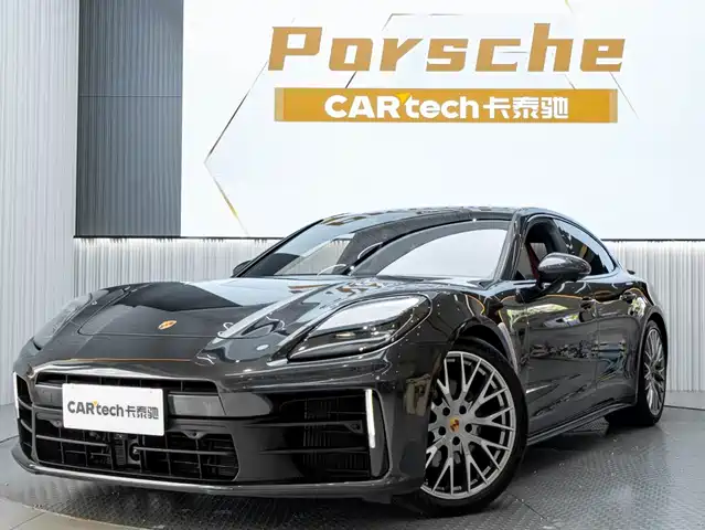 Porsche Panamera 2024