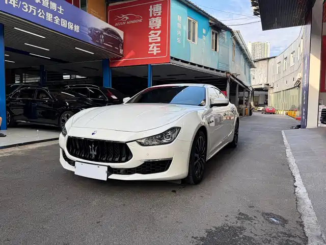 Maserati Ghibli 2023