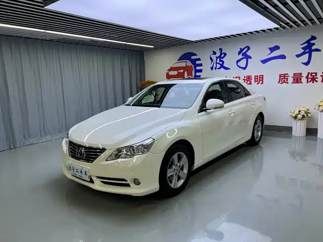 Toyota Reiz 2013